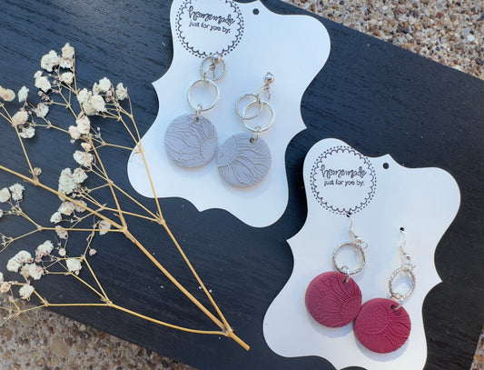 Grey Sunflower dangle earring